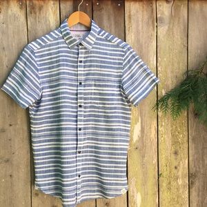 Free Planet short sleeve casual button down blue M